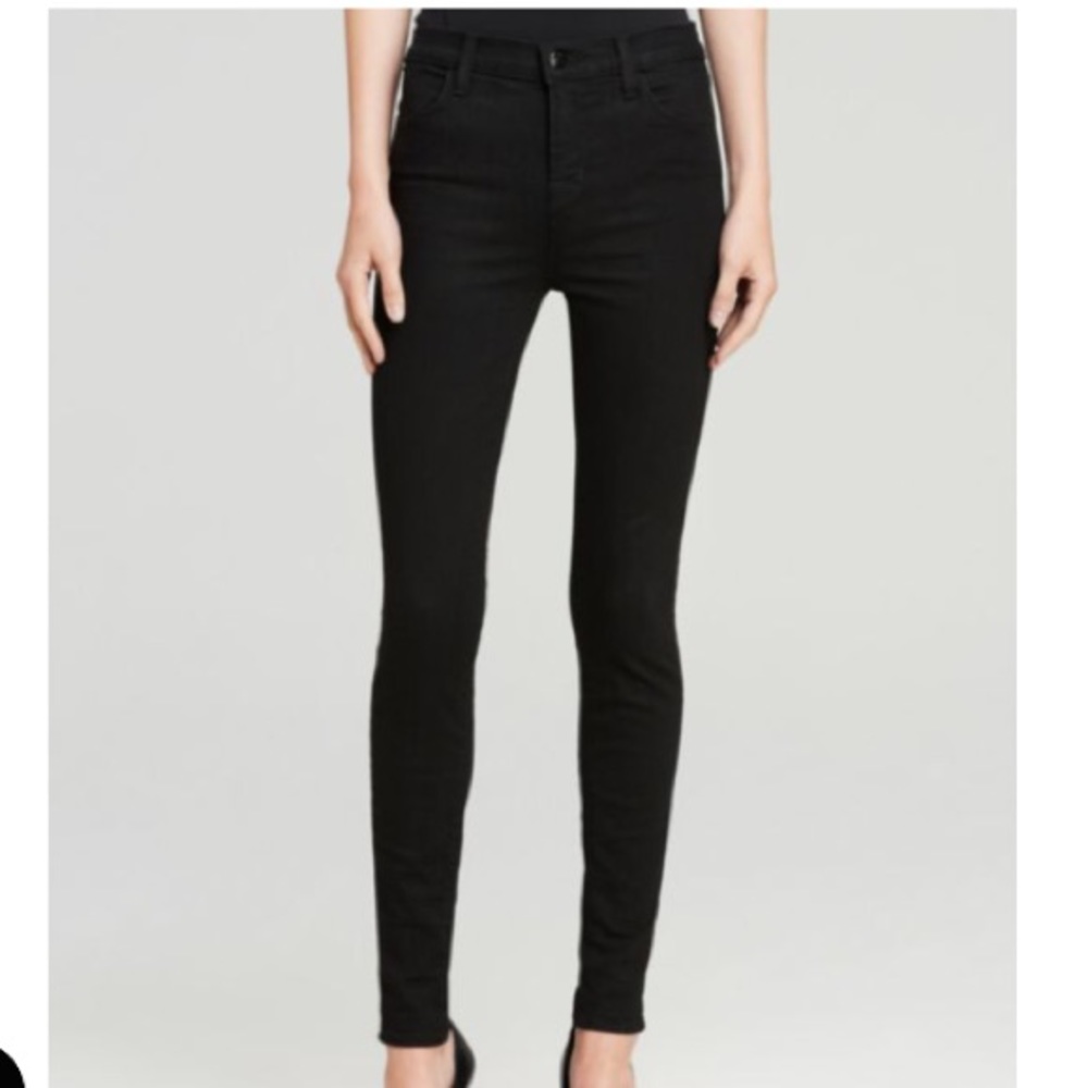 NWOT J Brand 910 Photo Ready Skinny Jeans in black